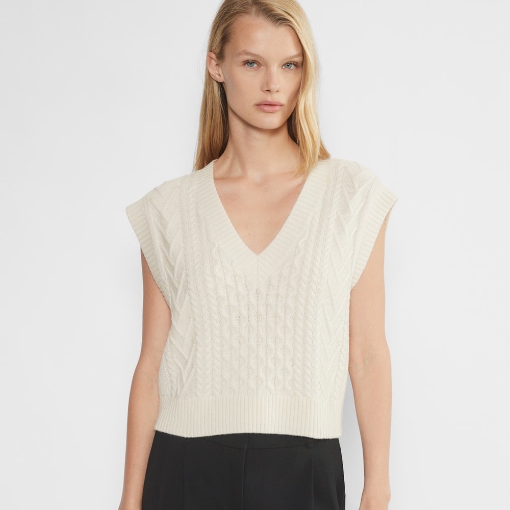 NWOT Aritzia Emporia Merino Wool V neck Sweater Vest S in Birch